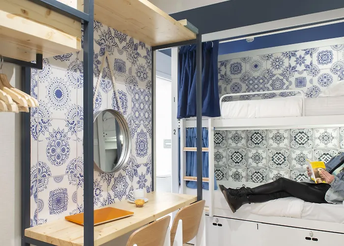 The House Baixa Hostel