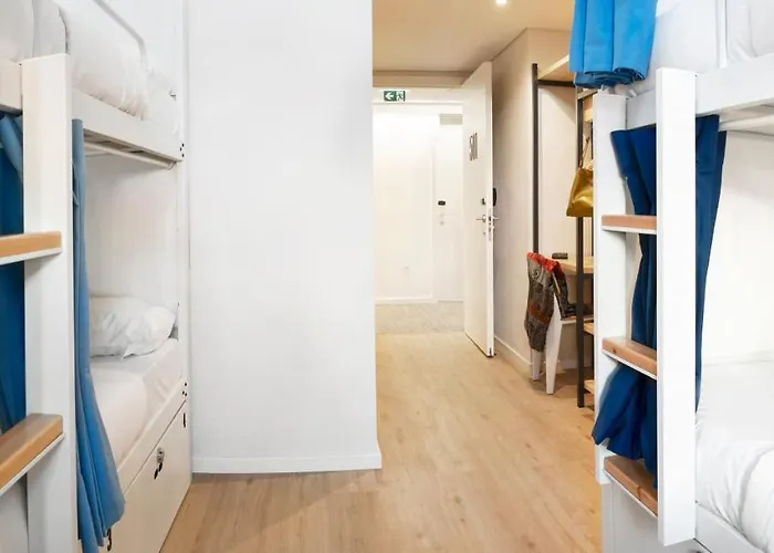 The House Baixa 旅馆